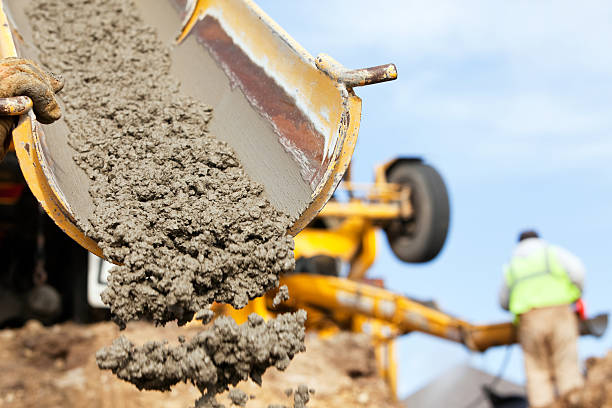 Best Affordable Concrete Contractor  in Smithville Sanders, IN